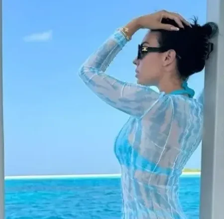 Iran censored the butt of Georgina Rodrigues, who is angry about “sick Islamists”